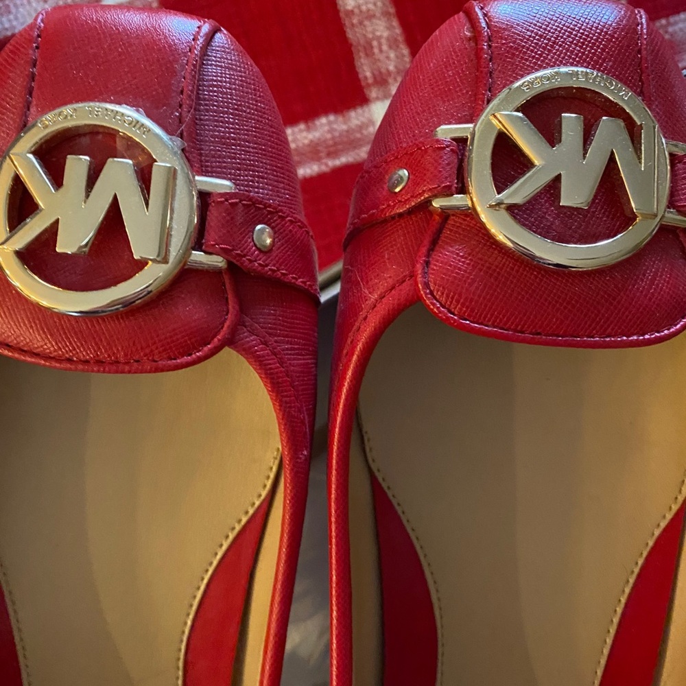 MK red shoes